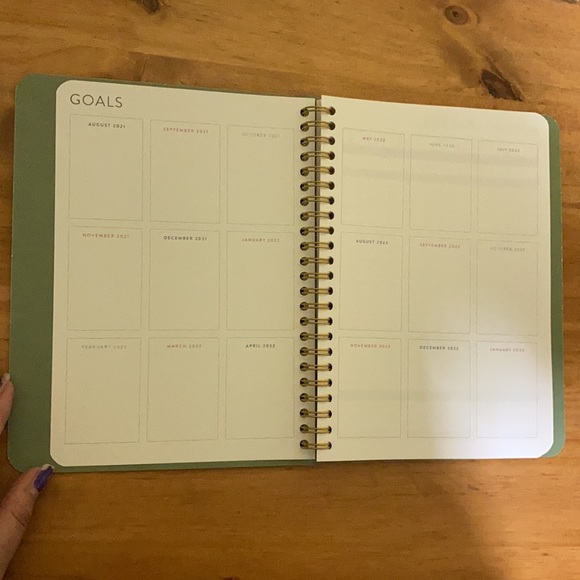 Paper source Planner Aug 2021- Dec 2022. - Picture 3 of 9